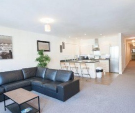 The Broadmead Forest - Spacious City Centre 3BDR Apartment