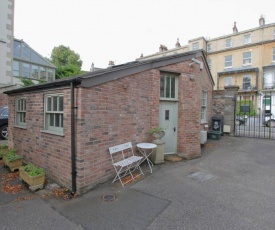 The Coach House, Clifton and Parking - Hopewell