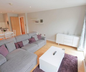 City Centre One Bedroom Apartment- Hopewell