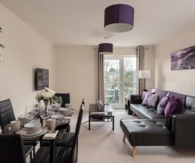 Virexxa Bletchley - Executive Suite - 2Bed Flat with Free Parking