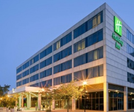 Holiday Inn Milton Keynes Central, an IHG Hotel