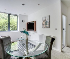 Simplistic Apartment in Milton Keynes near Willen Lake