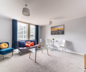 Stunning Central Apartment with Free Secure Parking, WiFi and Netflix by HP Accommodation