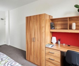 Zeni Ensuite, Cambridge