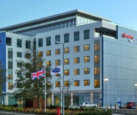 Hampton by Hilton Luton Airport