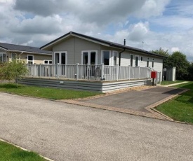 Lodge 39 Luxury 2 bedroom Lodge in Ely Cambridge