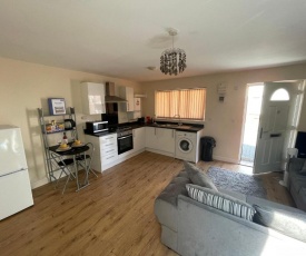 Lt Properties Luxurious Luton town centre studio apartment