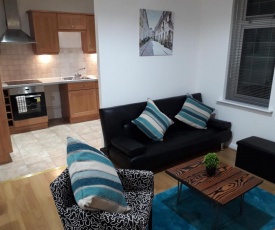 Luxury and Stylish 2 bedroom Apartment with en-suite