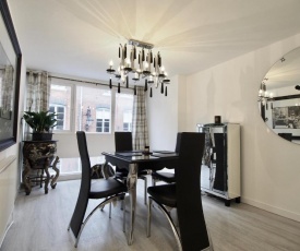 City Centre Luxury Apartment