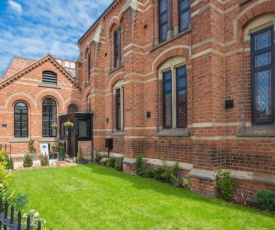 Luxury Chapel Apartment within City Walls