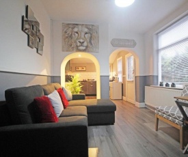 Panton Road - Modern Classic Terrace - Sleeps 12