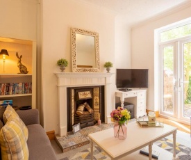 Pass the Keys Modern Victorian Terrace nr Chester sleeps 6