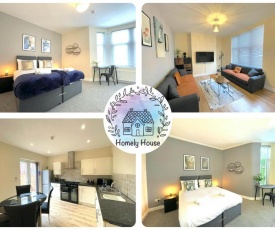 Huge Bedrooms, four Bathrooms! It's Madeley House!