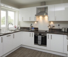 Beneficial House Apartments, Bracknell