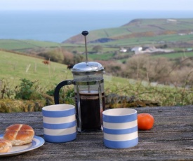 Polrunny Farm Blackberry Cottage - Cornwall bliss in sight of the sea