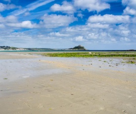 Holiday Home Pebbles- Marazion