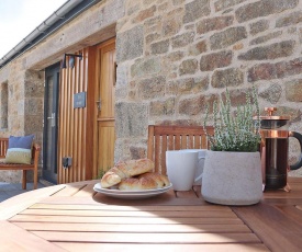 The Stable, Boskensoe Barns, Falmouth