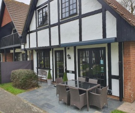 20 Tudor Court " Four Star AA accommodation"