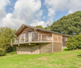 2 Lake View, Looe