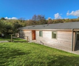 2 Miller's Island, Looe