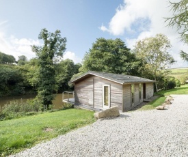 6 Water's Edge, Looe