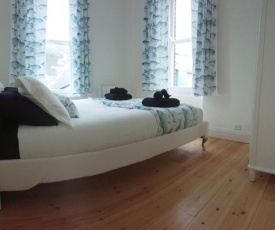 Looe Harbour Apartment