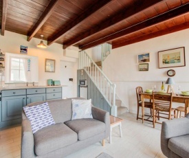 Cosy Mousehole Cottage With Sea Views