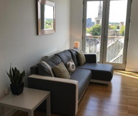Bedford Central Apartment with Free Secure Parking