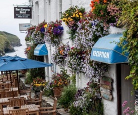 Port Gaverne Hotel