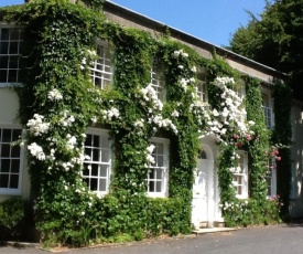 Rose in Vale Country House Hotel