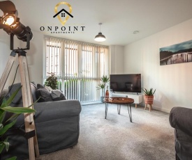 OnPoint- AMAZING Apartment Perfect for Business/Work/Leisure!