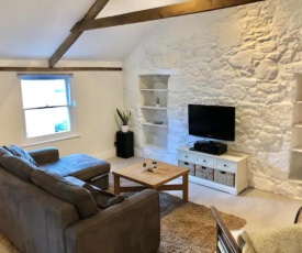 Immaculate 2-Bed loft St Ives 2 min from beach