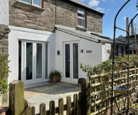 Mews Cottage Tintagel Two bed sleeps 4