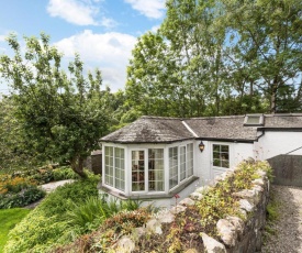 Cozy Holiday Home with Swimming Pool at Elterwater