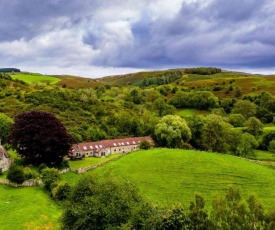 Long Byres Holiday Cottages