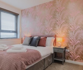 Beautiful Modern Décor Apartment in the Centre of Slough