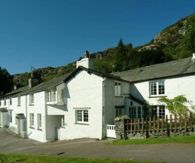 Priest End, Chapel Stile