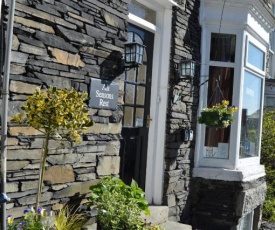 Cosy Lakeland Town House on the High Street