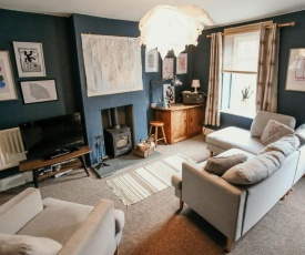 Quirky bohemian Lake District miners cottage- 6 bd