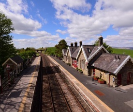 Platform Cottage