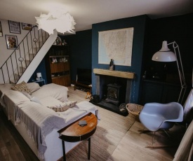 Unique, cosy, Lake District artist hideaway - 5 bd