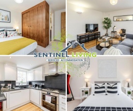 Sentinel Living Serviced Accommodation, Windsor, 2 Bedroom Apartment with Free Parking and WiFi