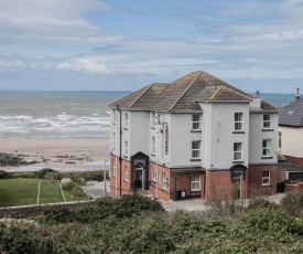 Bailey Ground Lodge