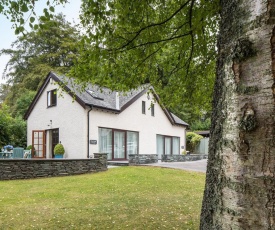 Lakeside Cottage