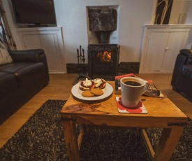 Pass the Keys Cosy Victorian Family Home in Central Windermere