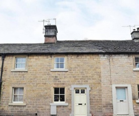 2 Victoria Cottages - Cosy Grade ll Listed Cottage