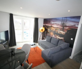 Brunel Loft Apartments - YA