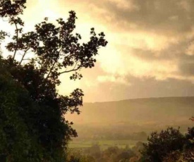 Matlock: quirky, stylish cottage - stunning views