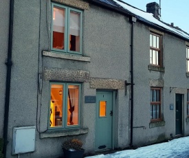 Dove Cottage, Tideswell