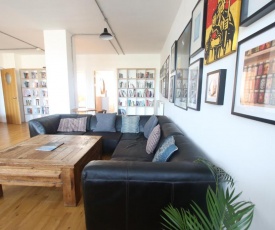 Funky urban two bed flat in the heart of Bristol